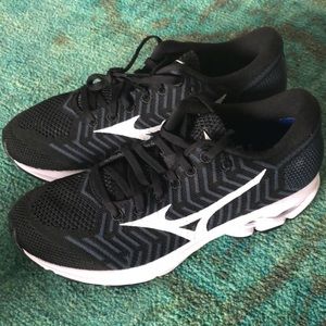 Mizuno Waveknit R2